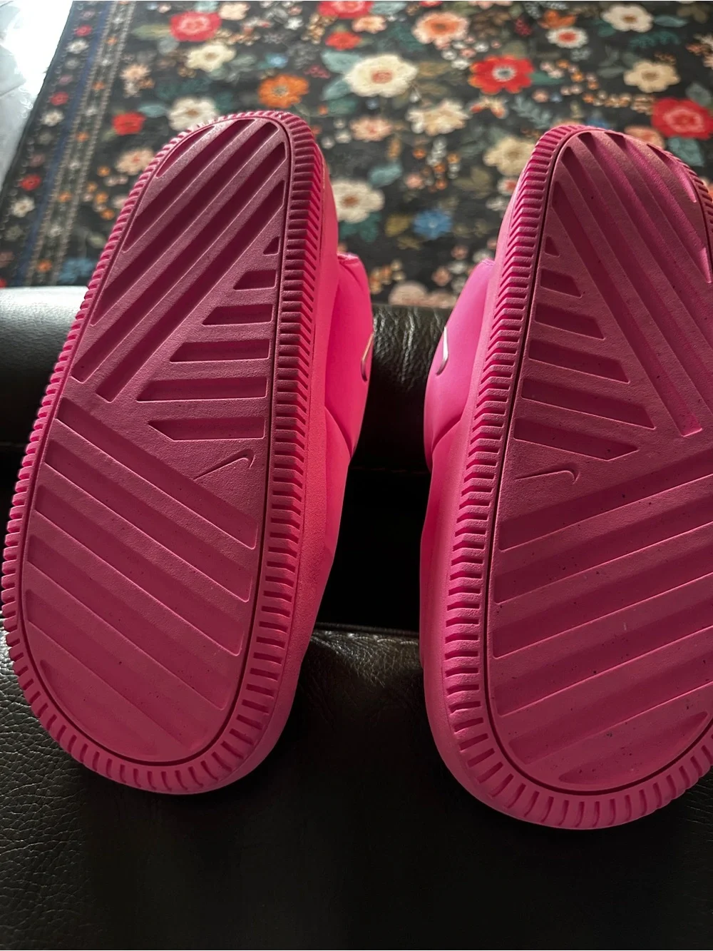 Nike Calm Sandal Hyper Pink Metallic Silver Women's FJ6043-600 Sz 10